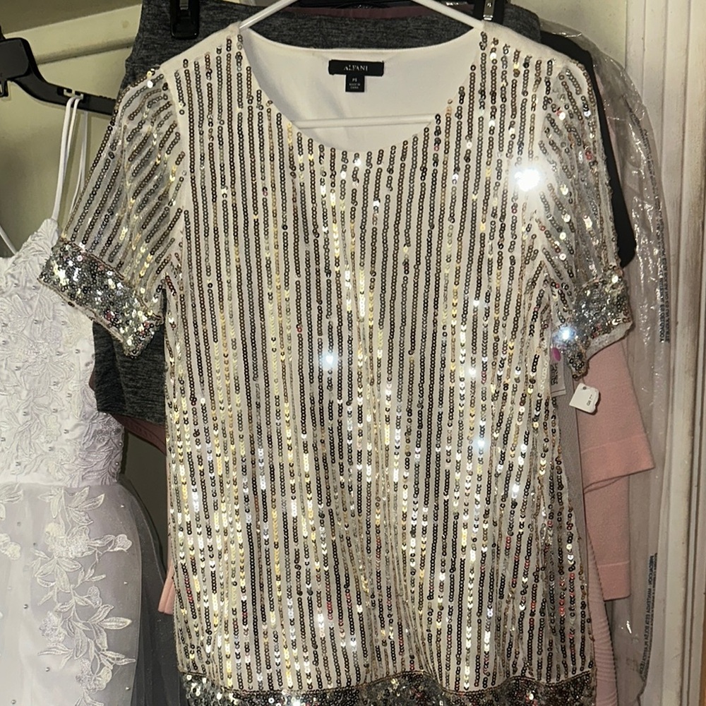 New  White Sequin Short Sleeve blouse